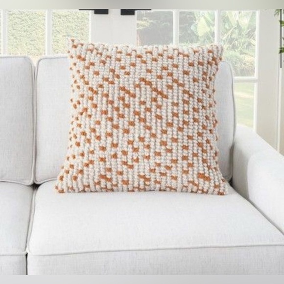 Mina Victory Outdoor Pillows Loop Dots 18"X18" Orange Indoor/Outdoor Throw - Picture 1 of 11